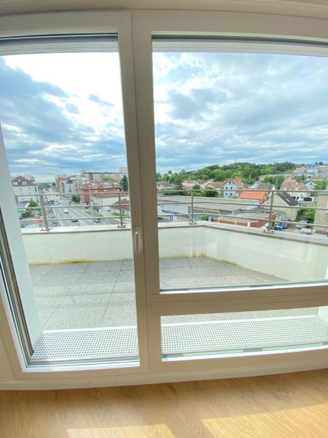 Apartamento Charme Citadin Villemomble Exterior foto